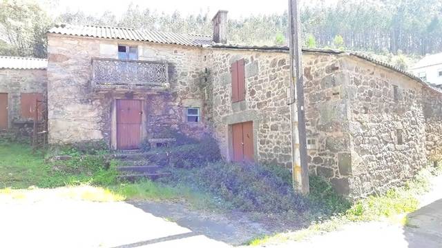 Casa-chalet en Venta en FUMIÑEO en Muxía