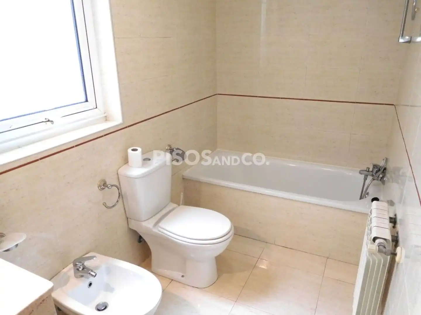 Baño de Piso en venta en A Coruña Capital  con Calefacción, Trastero y Amueblado