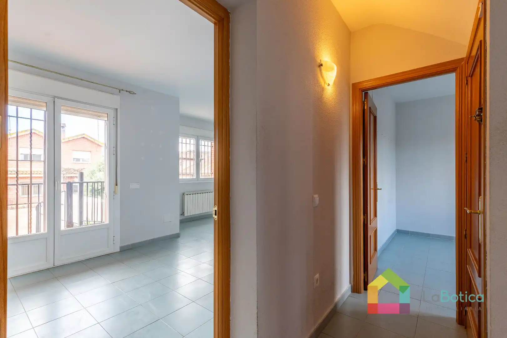 Casa adosada en venta en Burguillos de Toledo con Calefacción, Jardín privado y Terraza