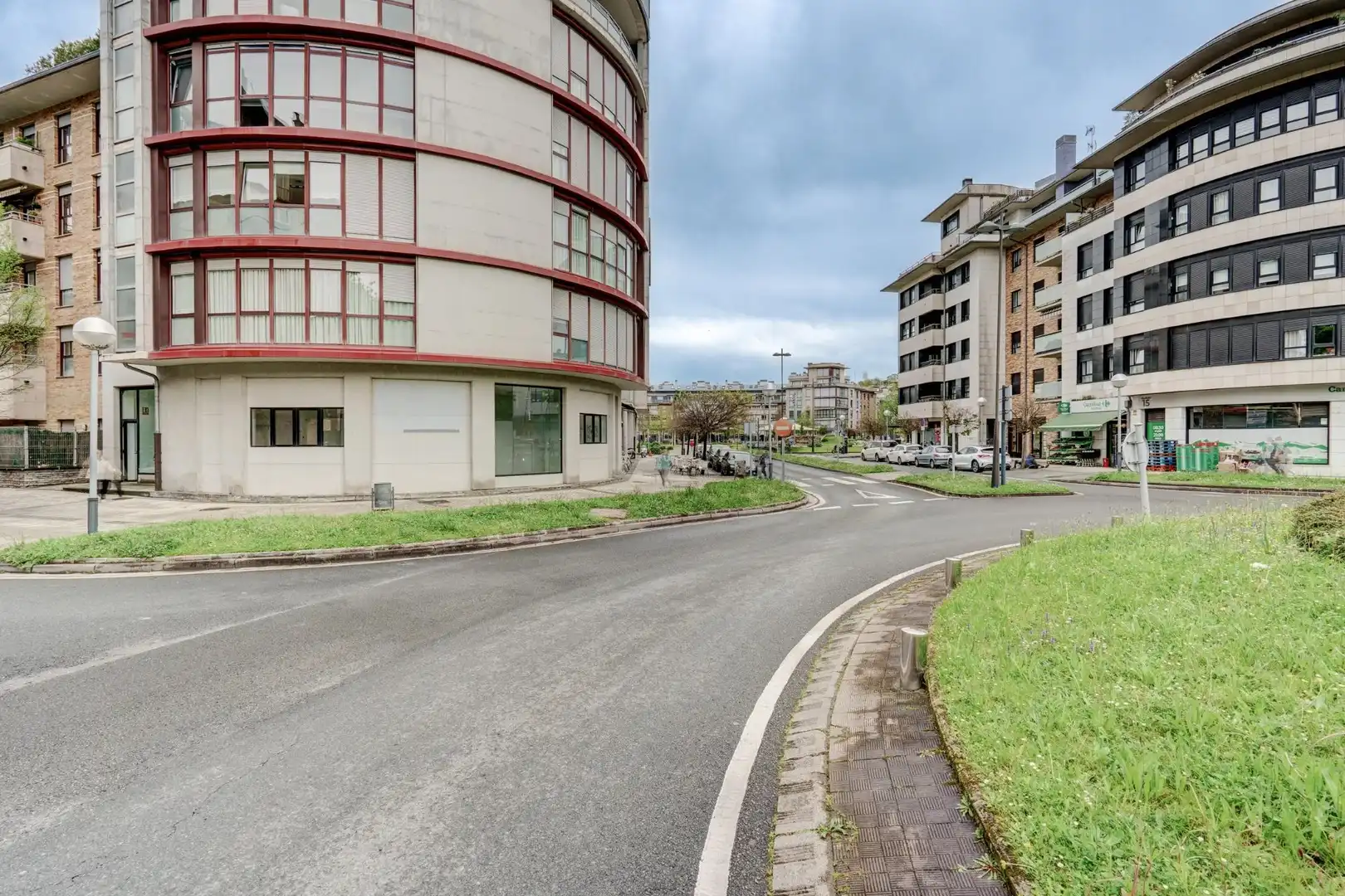 Exterior view of Commercial properties for rent in Irun 