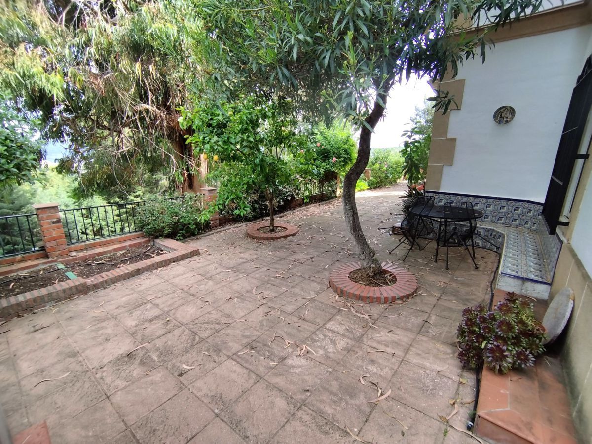 Garden of House or chalet for sale in Plasencia  with Air Conditioner, Heating and Private garden