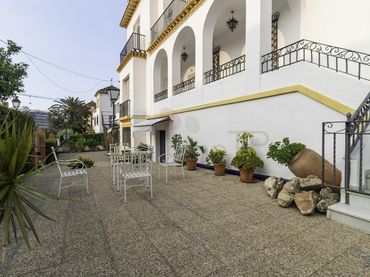 Casa con balcón en venta en El Conquero