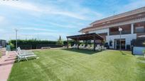 Jardí de Pis en venda en Villaviciosa de Odón amb Aire condicionat, Calefacció i Moblat