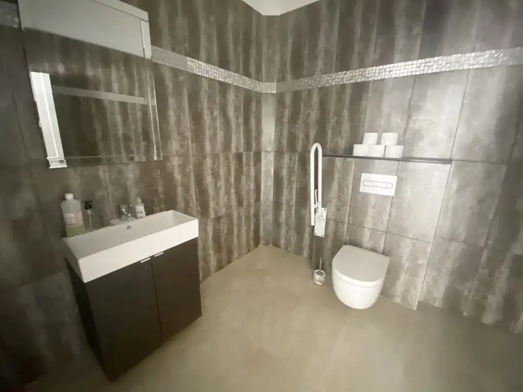 Badezimmer von Büro zur Miete in Calvià