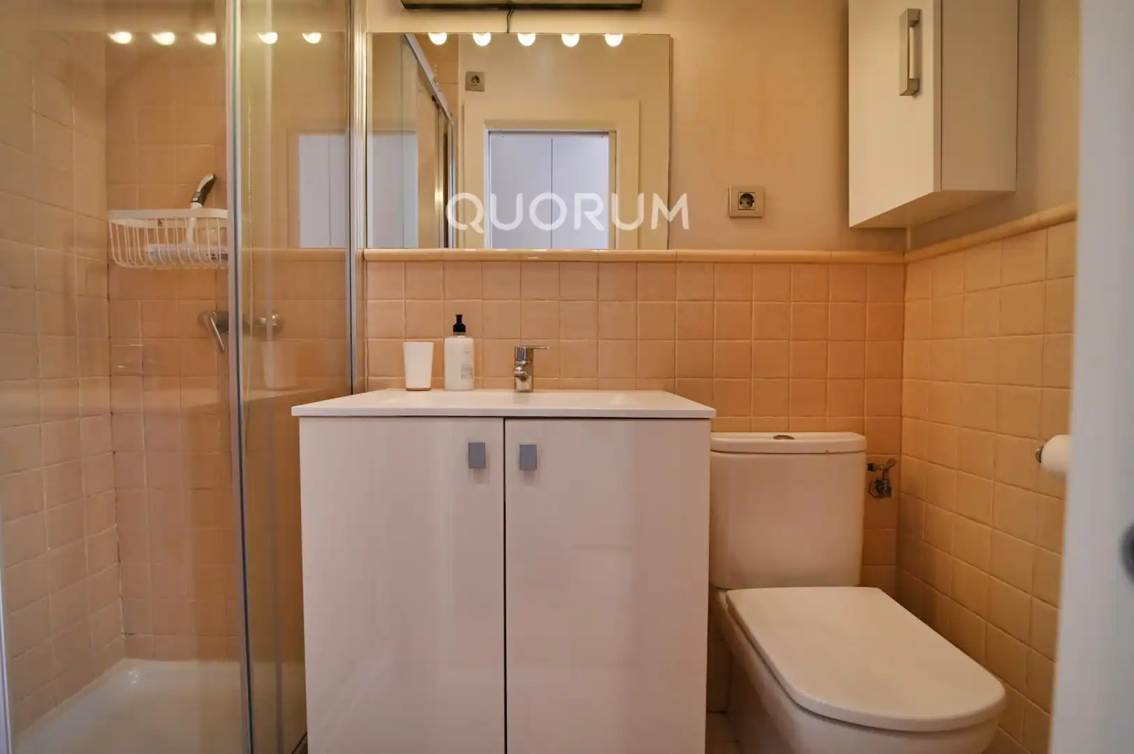 Badezimmer von Wohnung zur Miete in Bilbao  mit Klimaanlage, Heizung und Terrasse