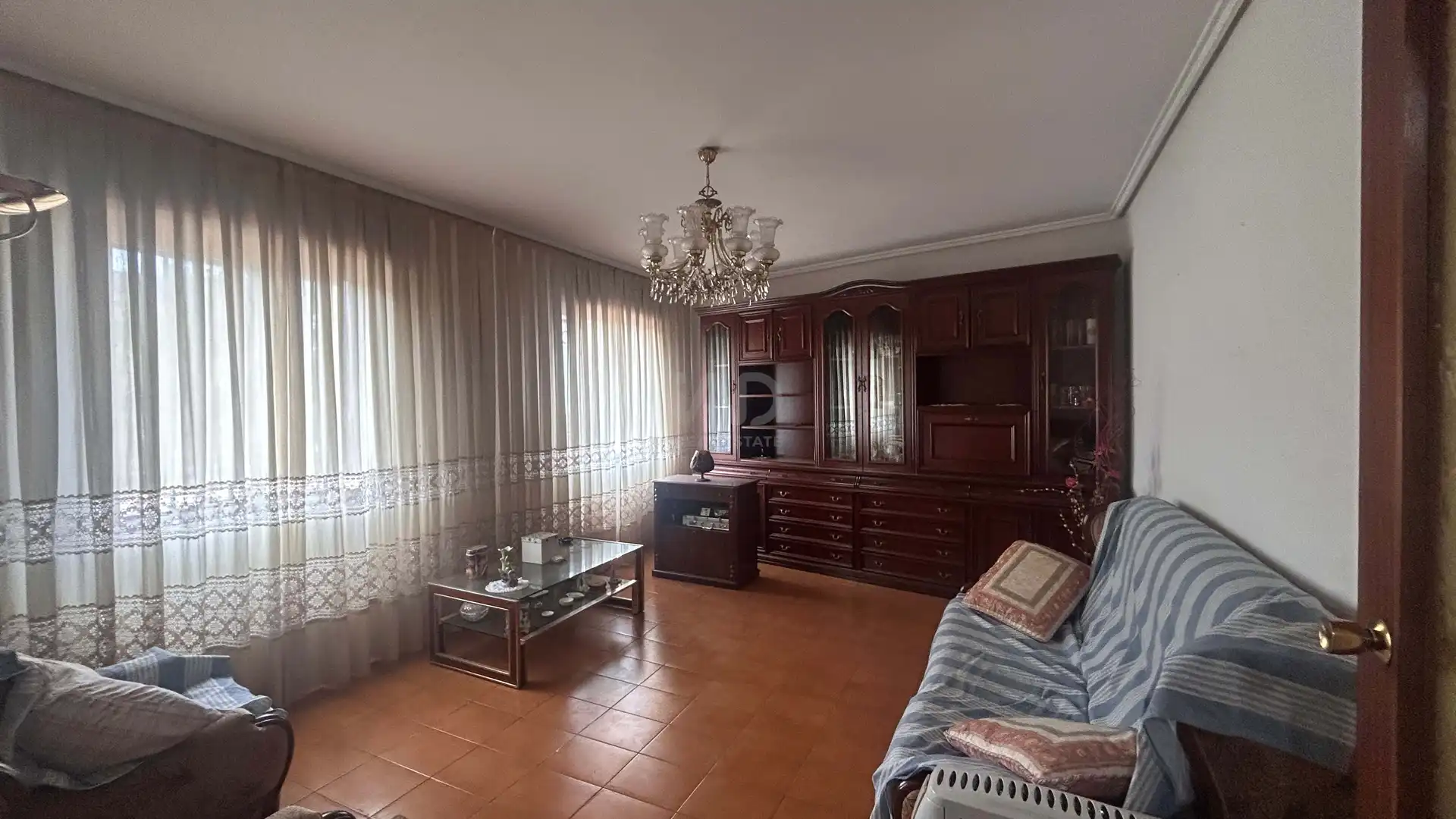 Wohnzimmer von Country house zum Verkauf in  Logroño mit Heizung und Schwimmbad