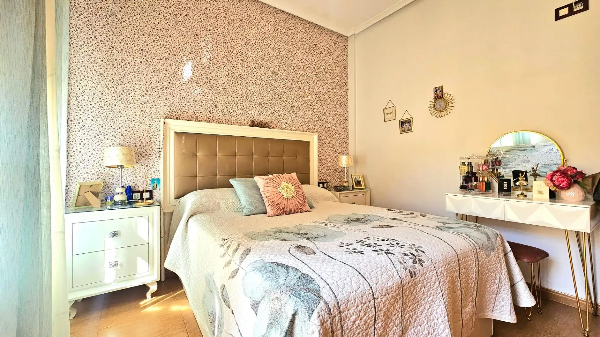 Dormitori de Casa adosada en venda en Cartagena amb Aire condicionat, Jardí privat i Terrassa