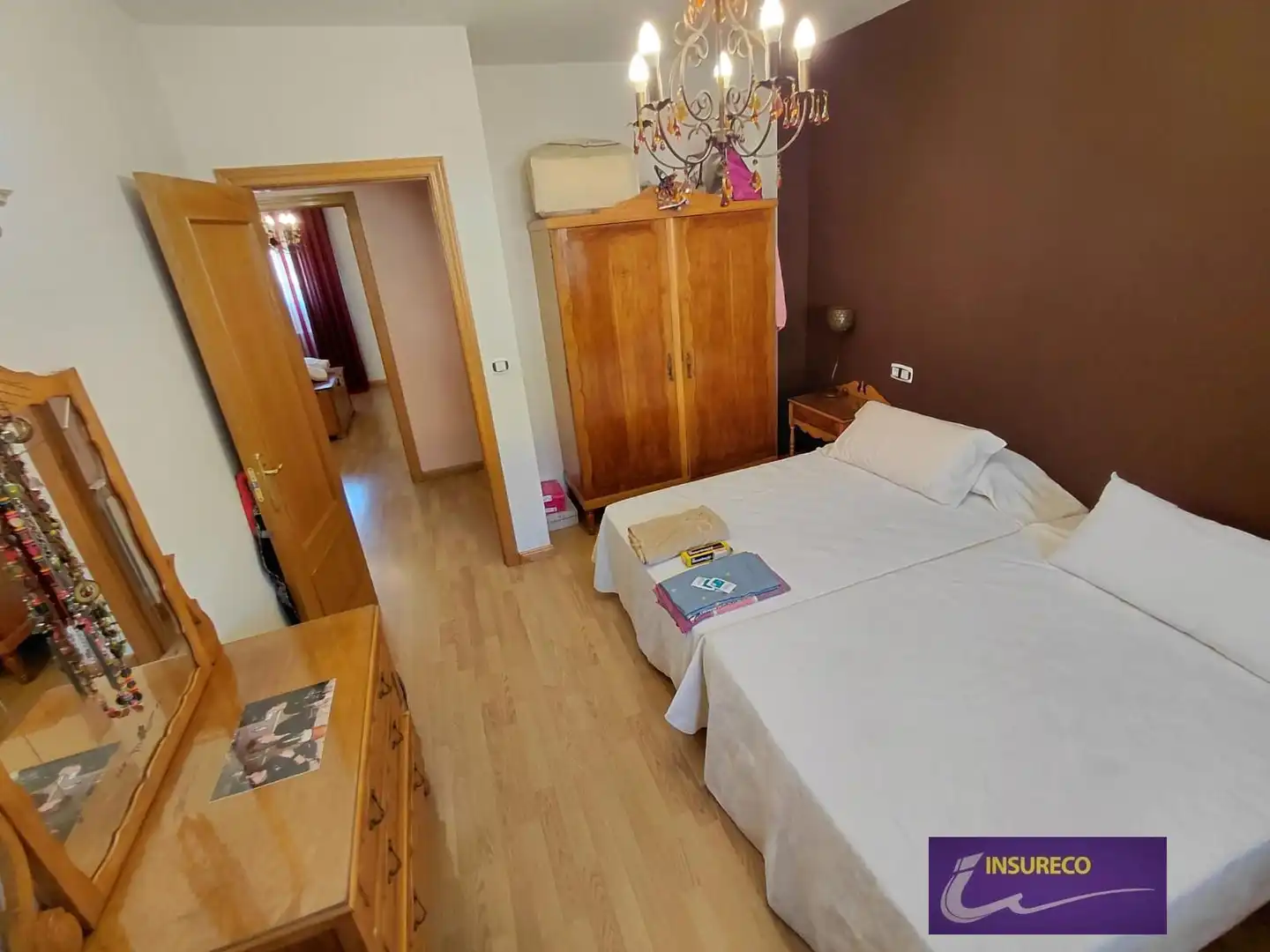 Casa aparellada amb piscina en venda a Llano-Fc, imagen 42