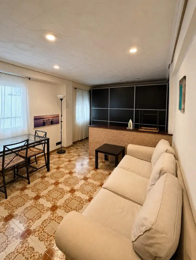 Flat for rent in Calle MARQUES DE MONTORTAL, Torrefiel