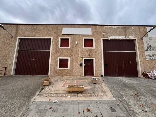Nave industrial en Venta en Calle del Gremio de los Metalúrgicos en El Cerro - Carretera de San Rafael