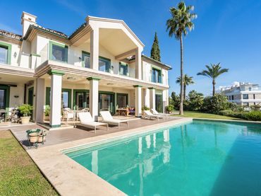 Maison avec piscine à louer à Selwo