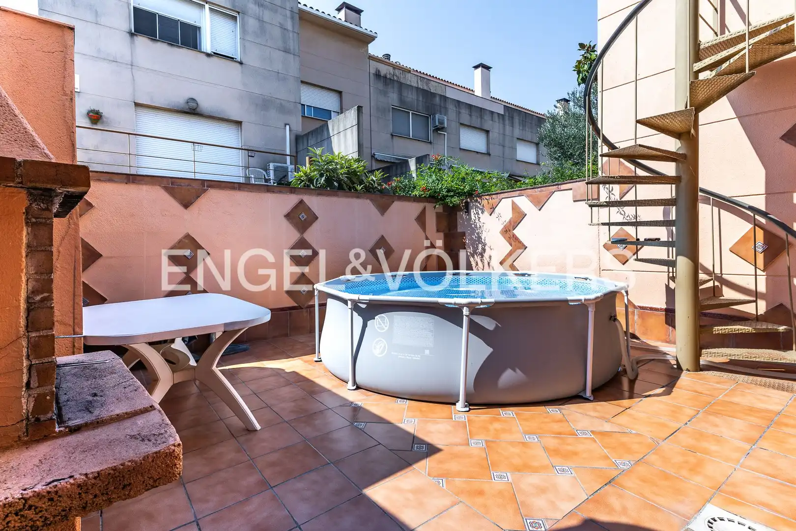 Piscina de Casa adosada en venta en Castellar del Vallès con Aire acondicionado, Calefacción y Terraza