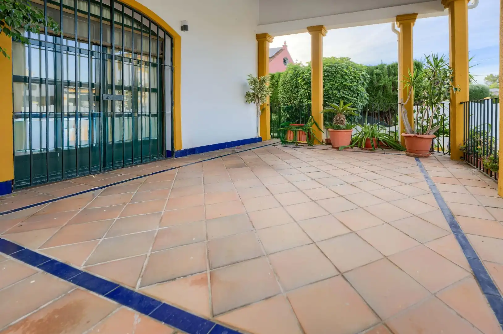 Terrace of Houses for sale in Espartinas  with Air Conditioner, Private garden and Terrace
