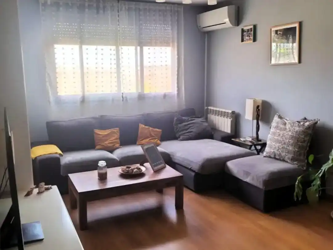 Sala d'estar de Pis en venda en Valdemoro amb Aire condicionat i Piscina