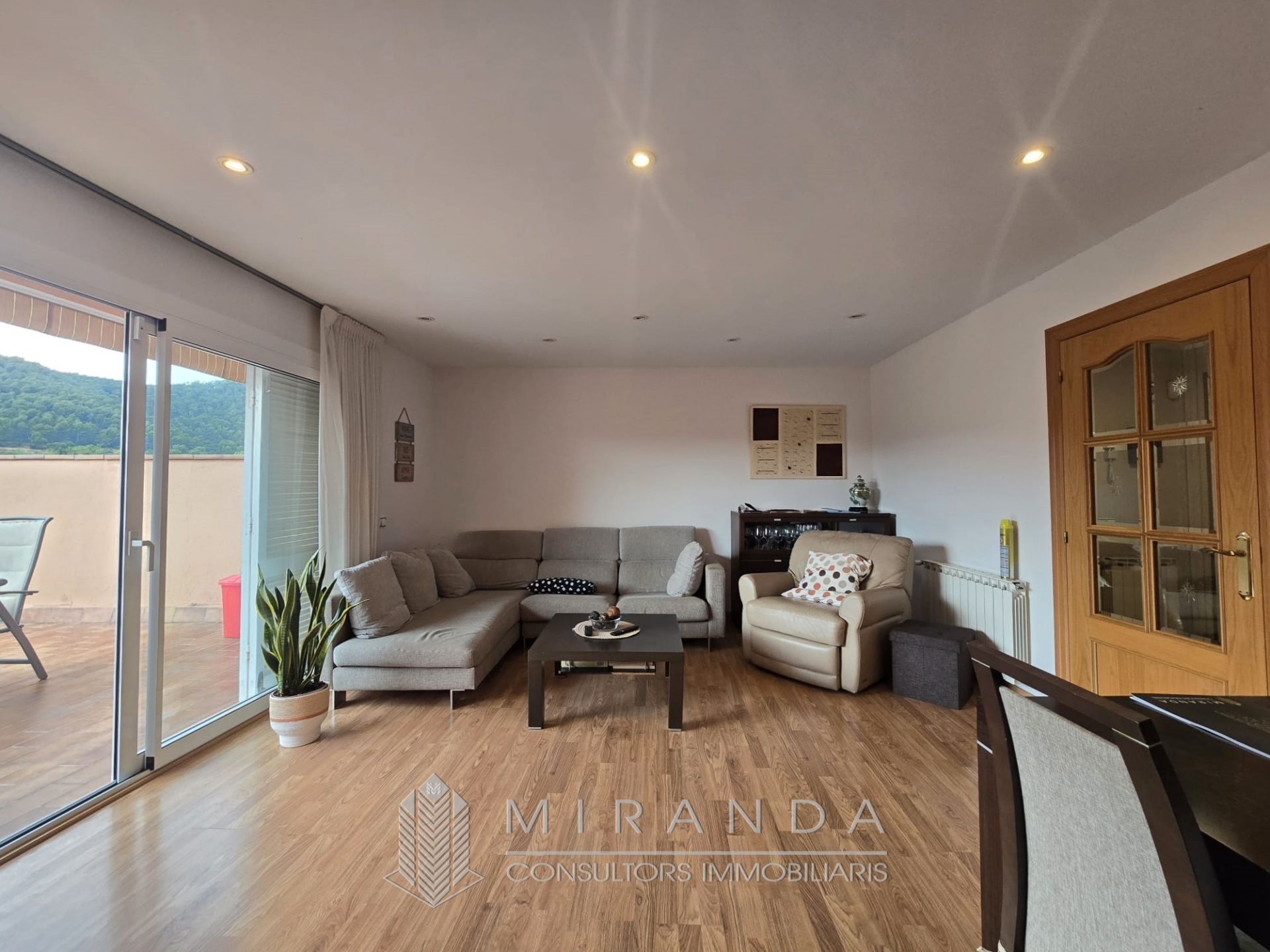 Sala de estar de Casa o chalet en venta en Bigues i Riells con Aire acondicionado, Calefacción y Jardín privado