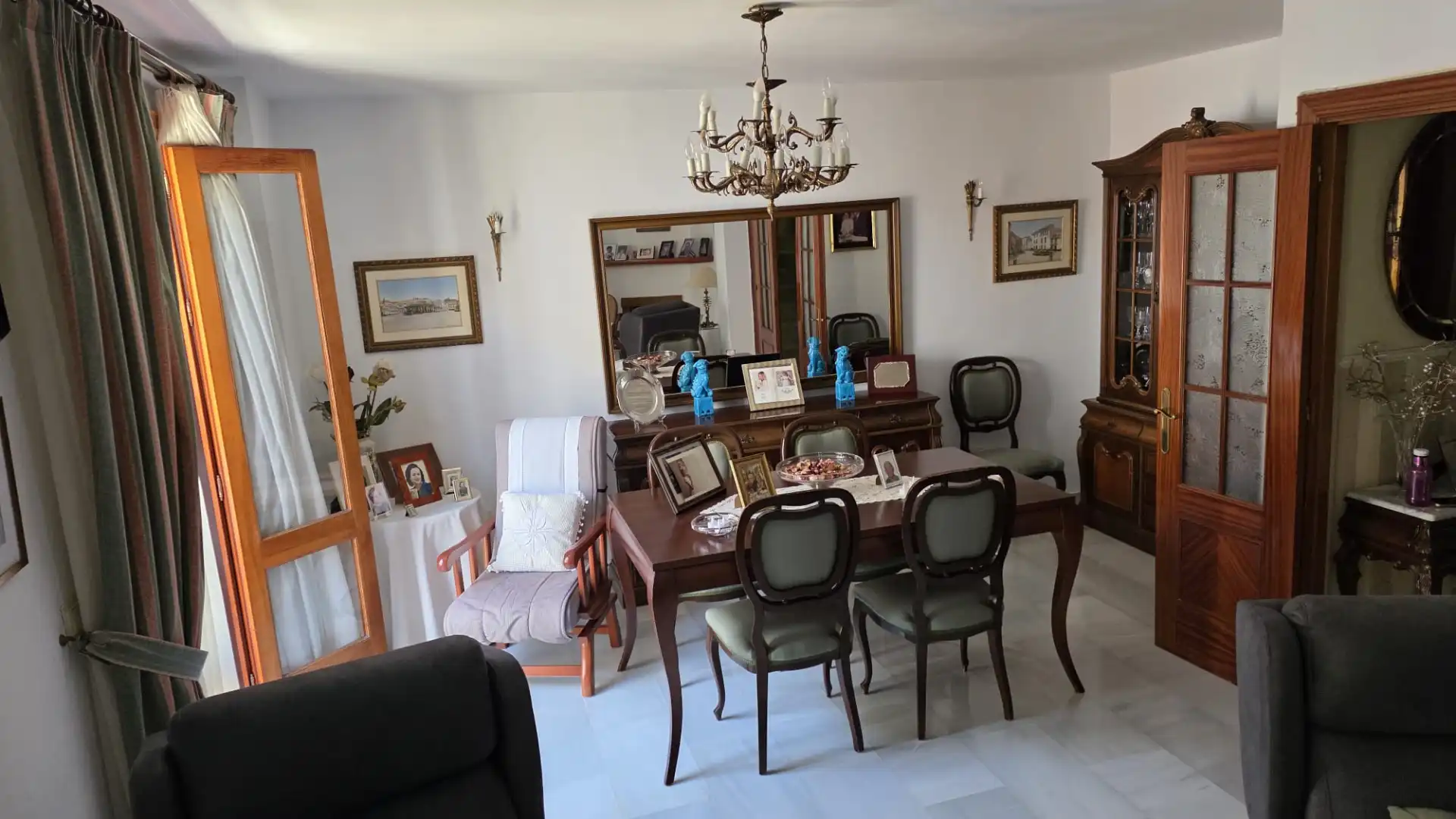 Menjador de Casa o xalet en venda en Vélez-Málaga amb Aire condicionat, Terrassa i Moblat