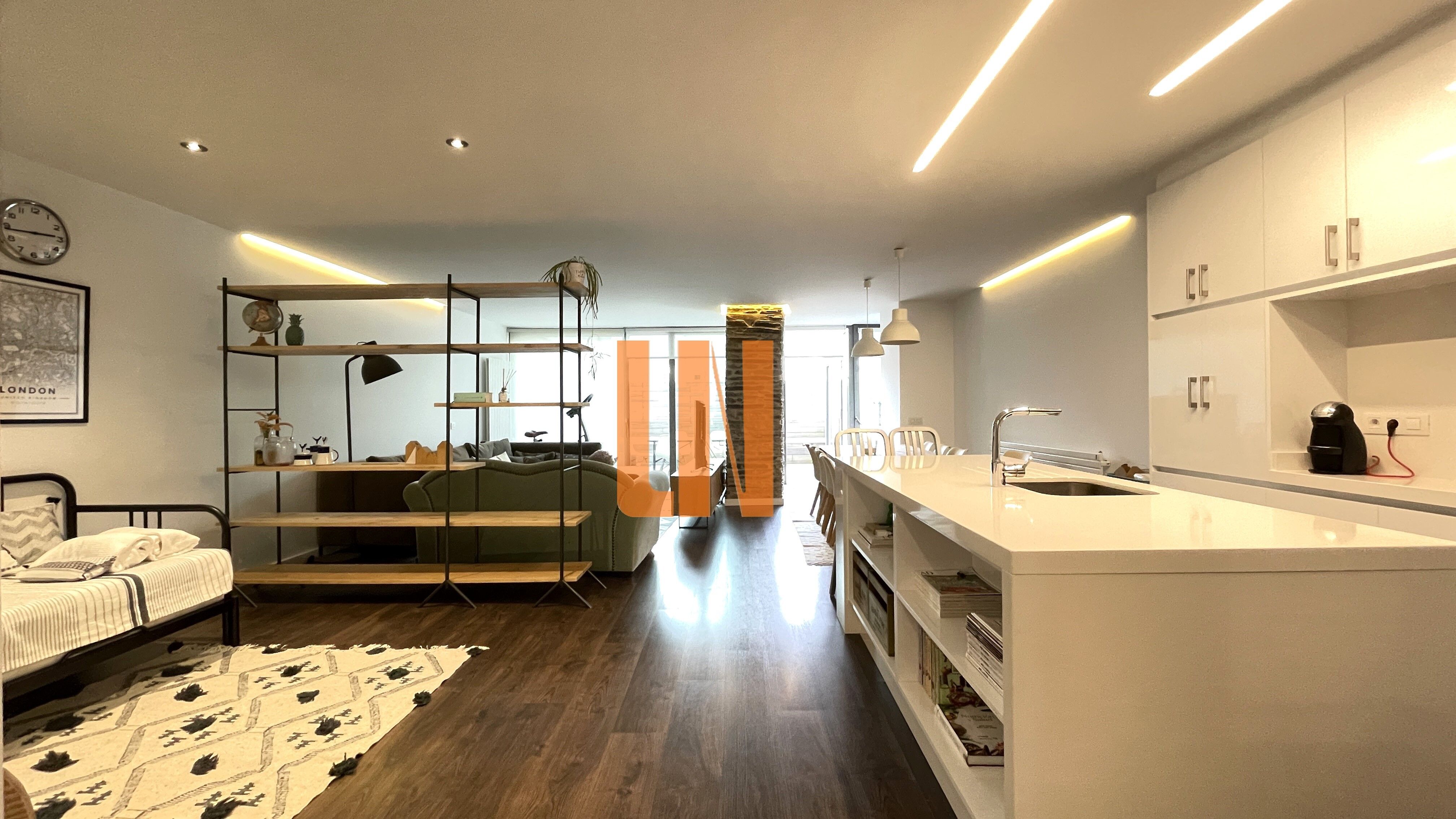 Living room of Flat for sale in Lugo Capital  with Heating, Parquet flooring and Terrace