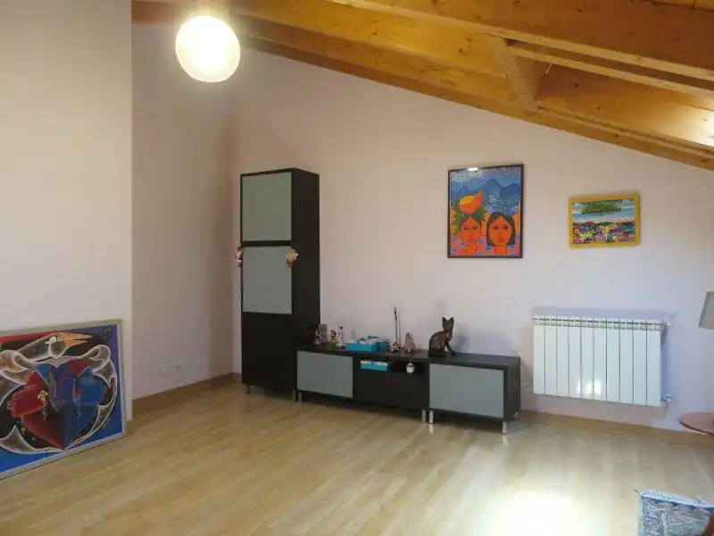 Sala d'estar de Casa o xalet en venda en San Andrés del Rabanedo amb Calefacció i Jardí privat