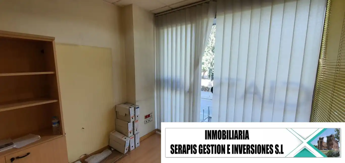 Commercial properties for sale in Mollet del Vallès  with Air Conditioner and Parquet flooring