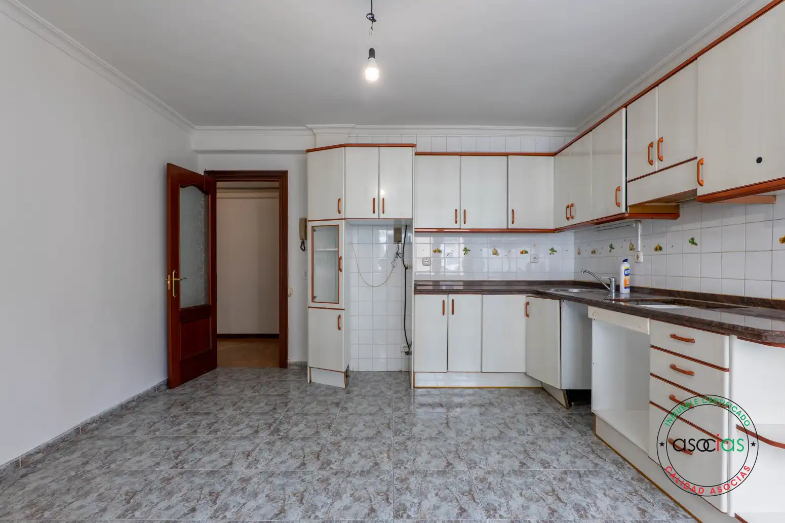 Cuina de Pis en venda en Gijón  amb Calefacció i Parquet