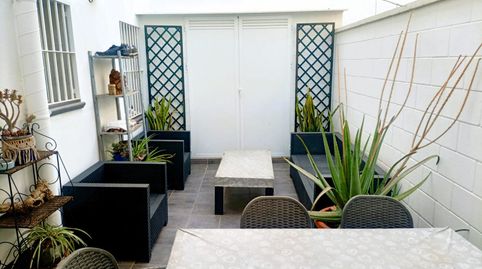 VIVIENDA CON PATIO ANDALUZ Y TOTALMENTE REFORMADA