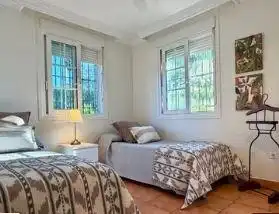 Dormitori de Casa o xalet en venda en Punta Umbría amb Aire condicionat, Jardí privat i Parquet