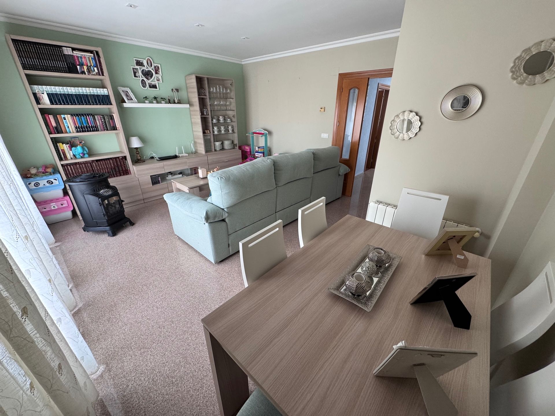 Sala de estar de Ático en venta en Villena con Calefacción, Terraza y Trastero