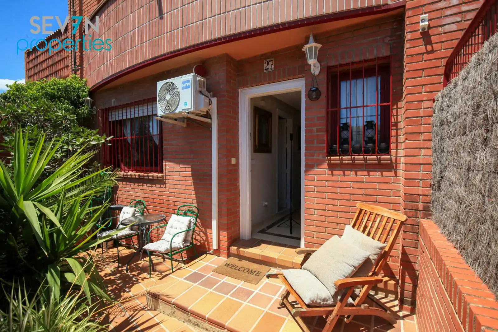 Jardín de Casa adosada en venta en Alicante / Alacant con Aire acondicionado, Calefacción y Piscina