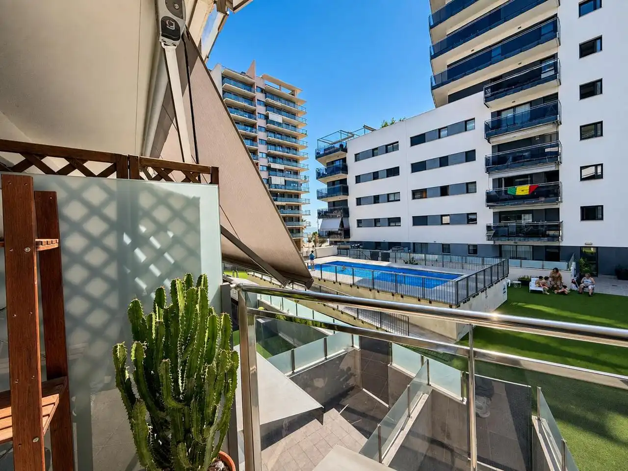 Terrasse von Wohnung zum Verkauf in Badalona mit Klimaanlage, Heizung und Terrasse