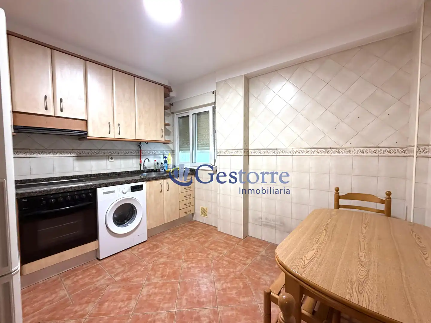 Flat for rent in Oviedo - CL VICTOR HEVIA, Vallobín