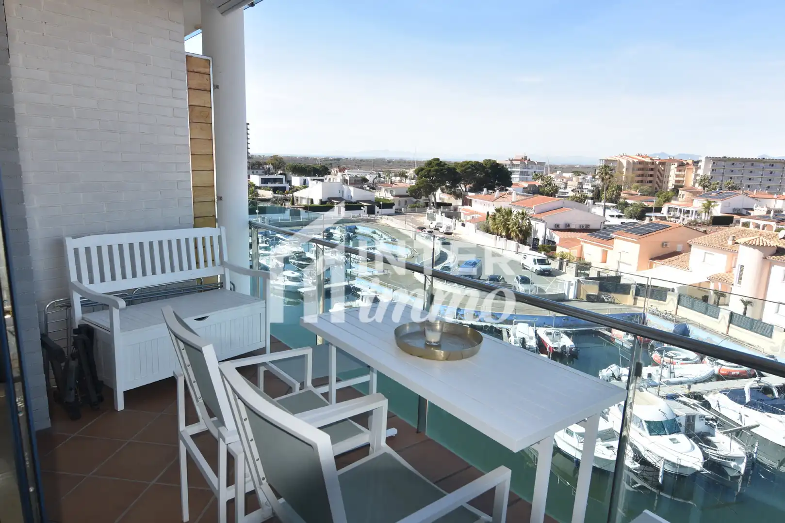 Appartement compact avec piscine à vendre à Calle DEL CAP DE LA GOLA 28