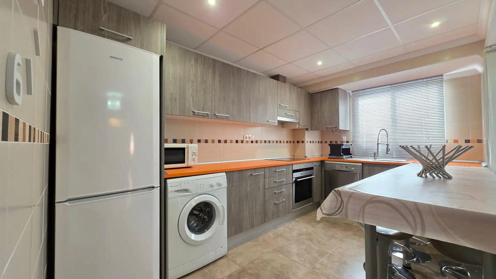Flat with terrace to rent in Calle Carrer Trevijano, imagen 5