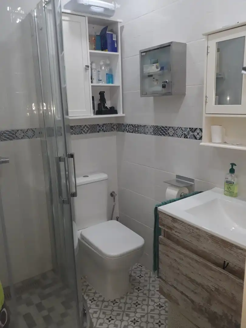 Baño de Casa adosada en venta en Esparreguera con Aire acondicionado, Calefacción y Jardín privado