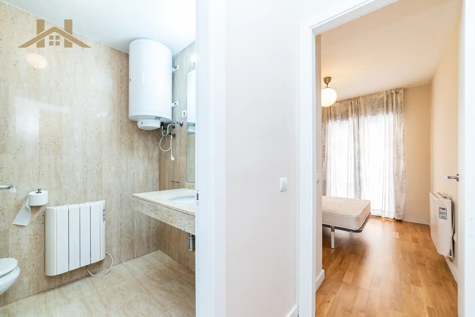 Baño de Piso en venta en San Lorenzo de El Escorial con Calefacción, Amueblado y Balcón