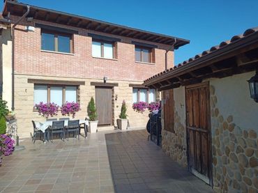 Casa con jardín en venta en Medina de Pomar