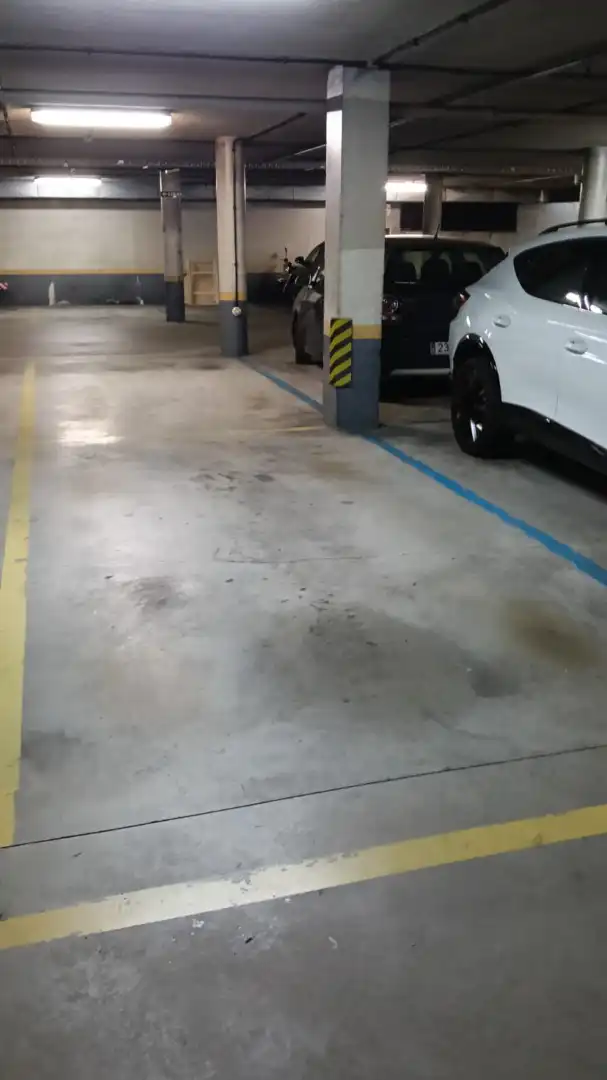 Aparcament de Garatge de lloguer en  Pamplona / Iruña amb Alarma