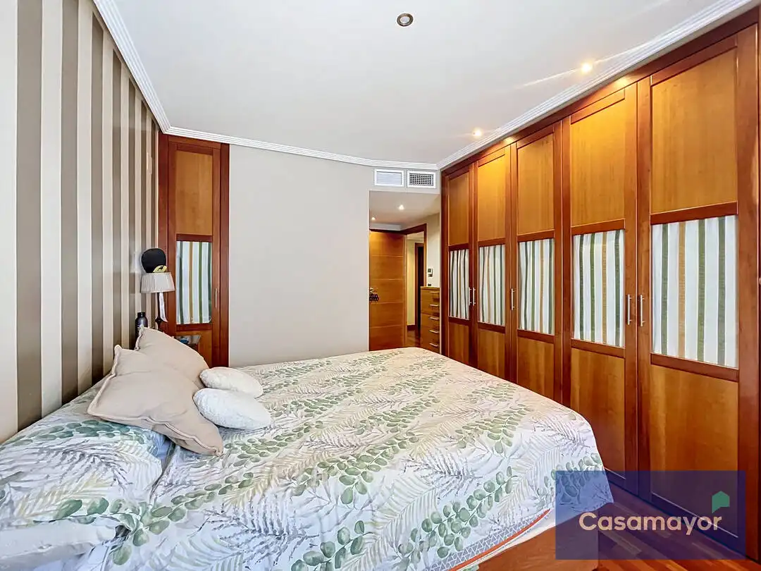 Habitación de Piso en venta en Alicante / Alacant con Aire acondicionado, Calefacción y Trastero