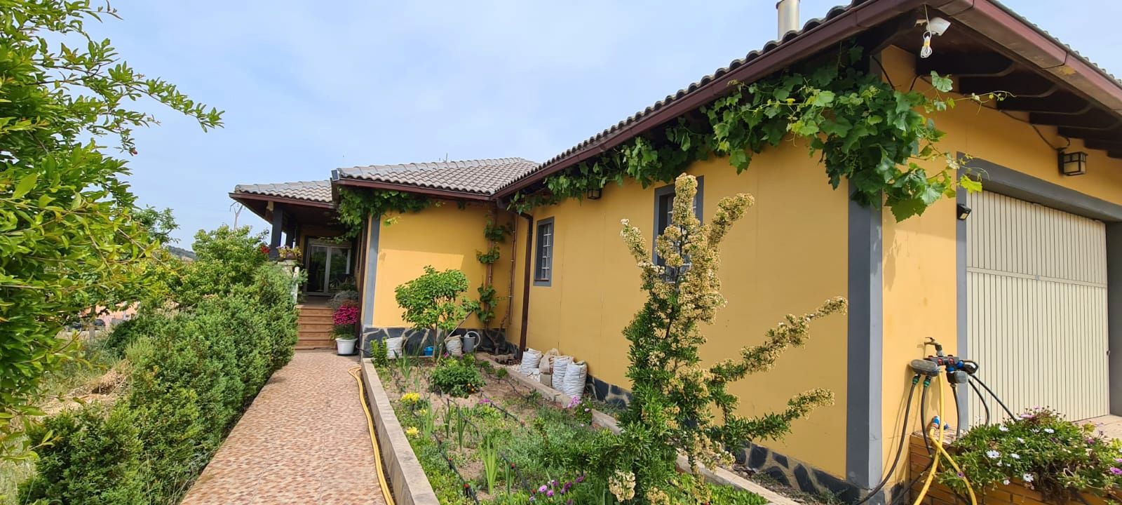 Exterior view of House or chalet for sale in Híjar  with Heating, Private garden and Storage room