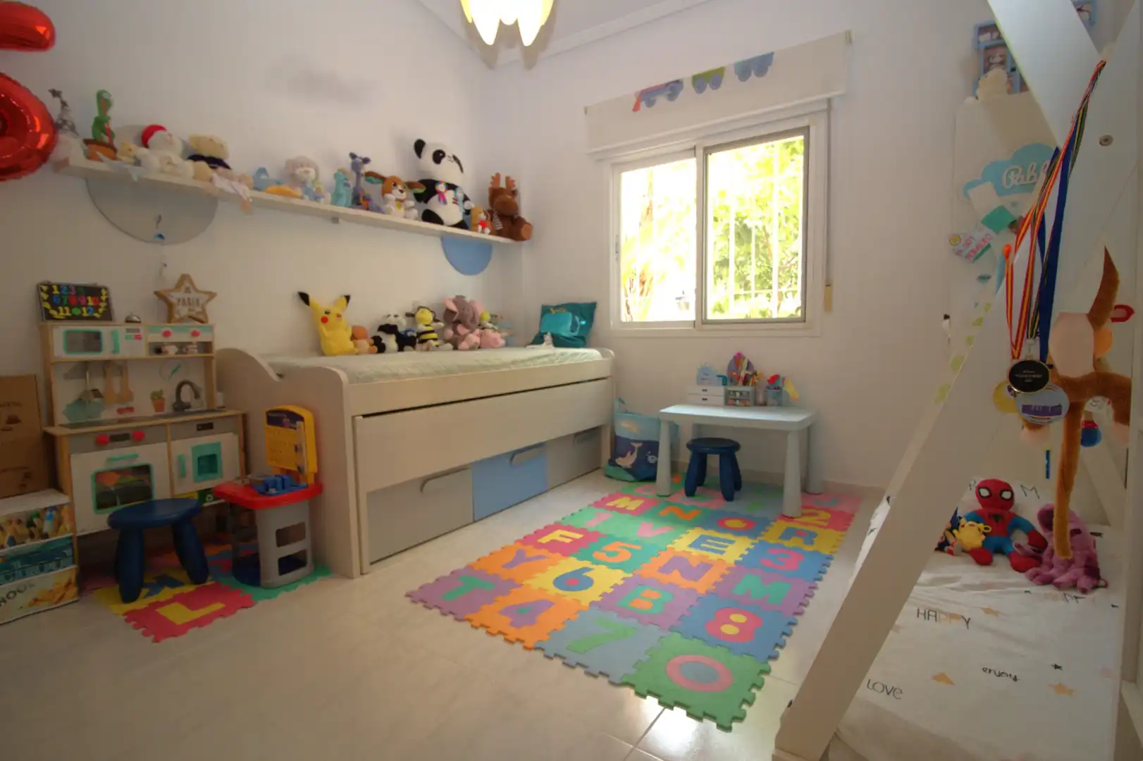 Dormitori de Casa o xalet en venda en Cartagena amb Aire condicionat, Terrassa i Traster