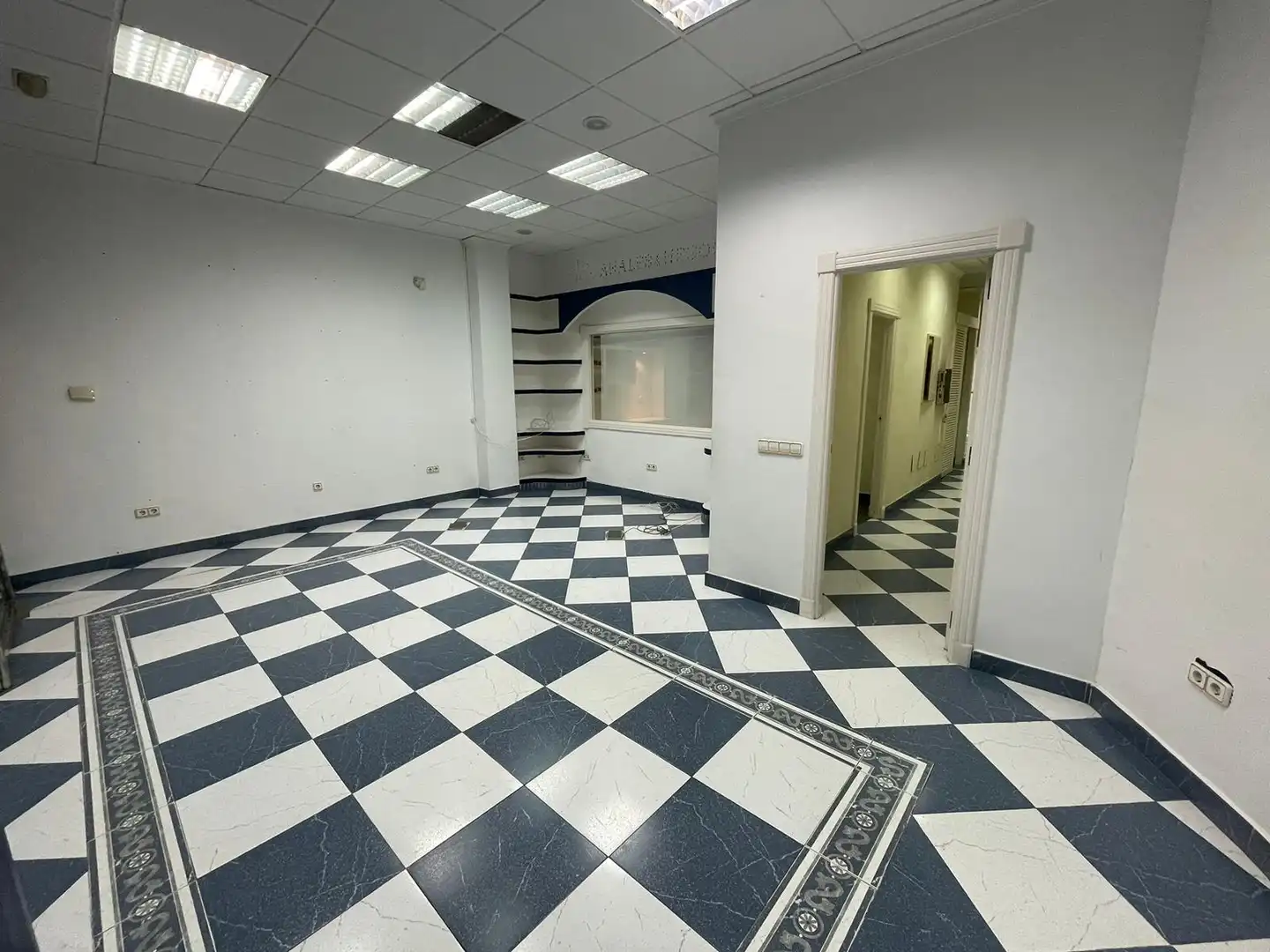 Local comercial de lloguer a Calle del Aire 25, imagen 4