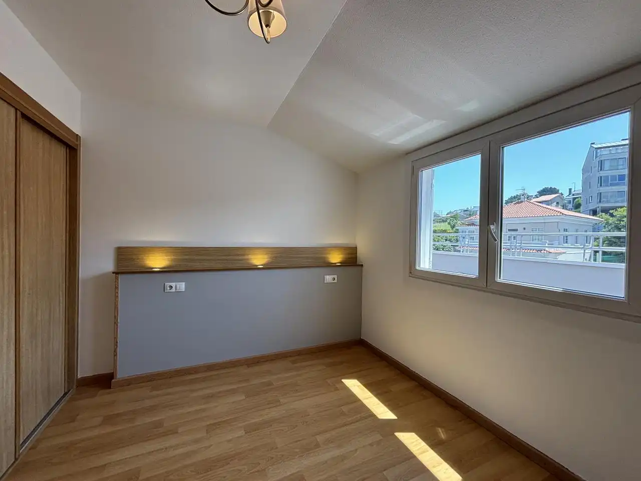 Bedroom of Attic for sale in Oleiros  with Heating and Terrace
