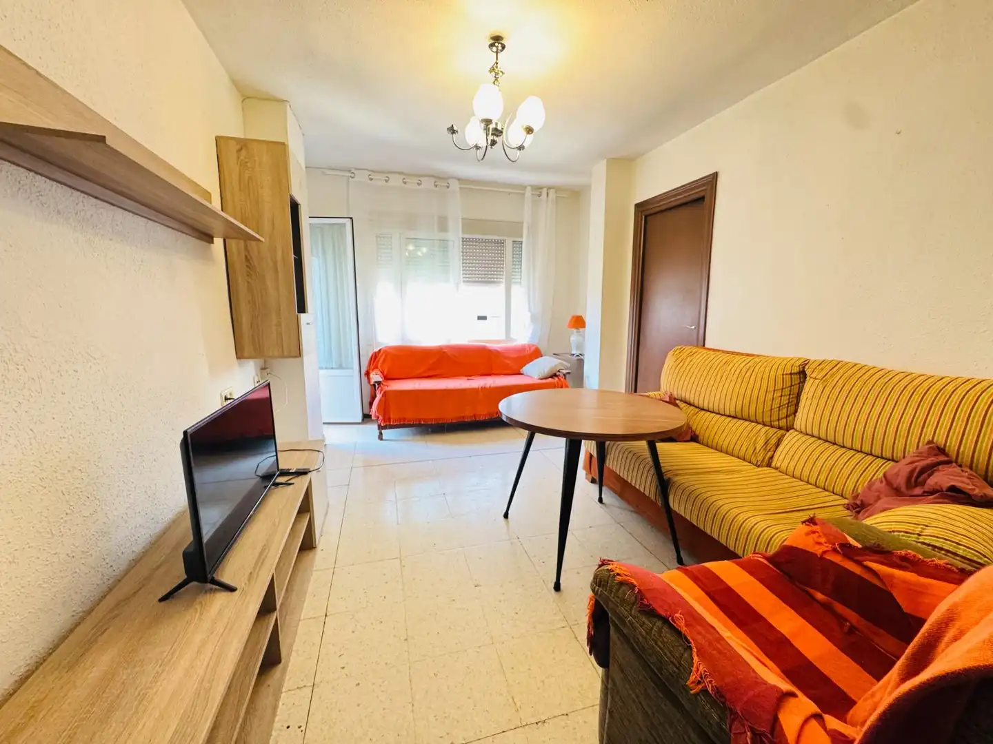 Sala de estar de Piso para compartir en Granada con Terraza, Amueblado y Balcón
