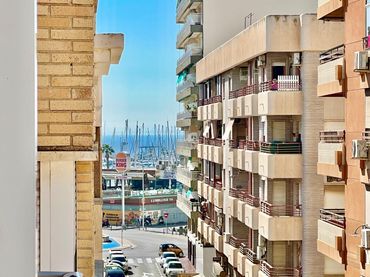 Apartament amb ascensor en venda a Santa Pola ciudad