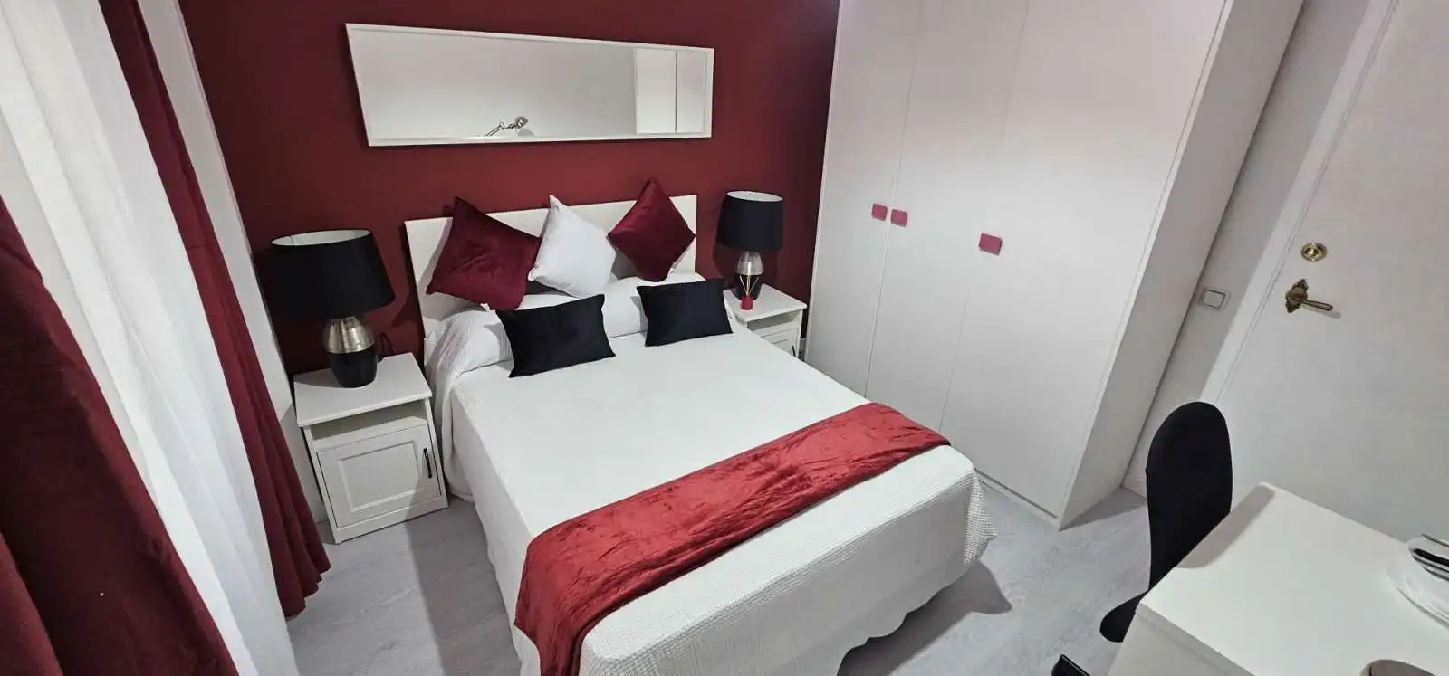 Schlafzimmer von Wohnung zur untervermieten in Alcalá de Henares mit Klimaanlage, Heizung und Terrasse