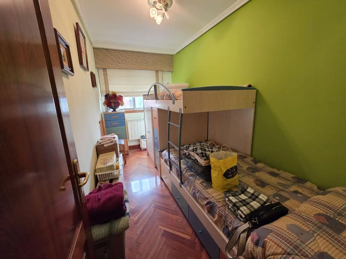 Habitación de Piso en venta en A Coruña Capital  con Calefacción y Trastero