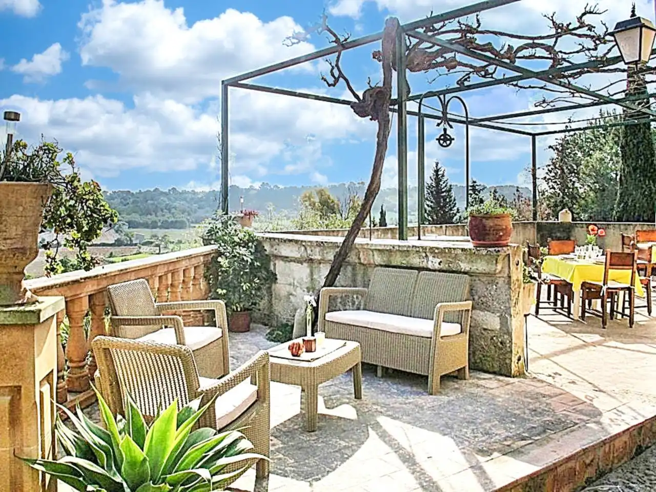 Casa con jardín en venta en Calle san  joan 71, imagen 2
