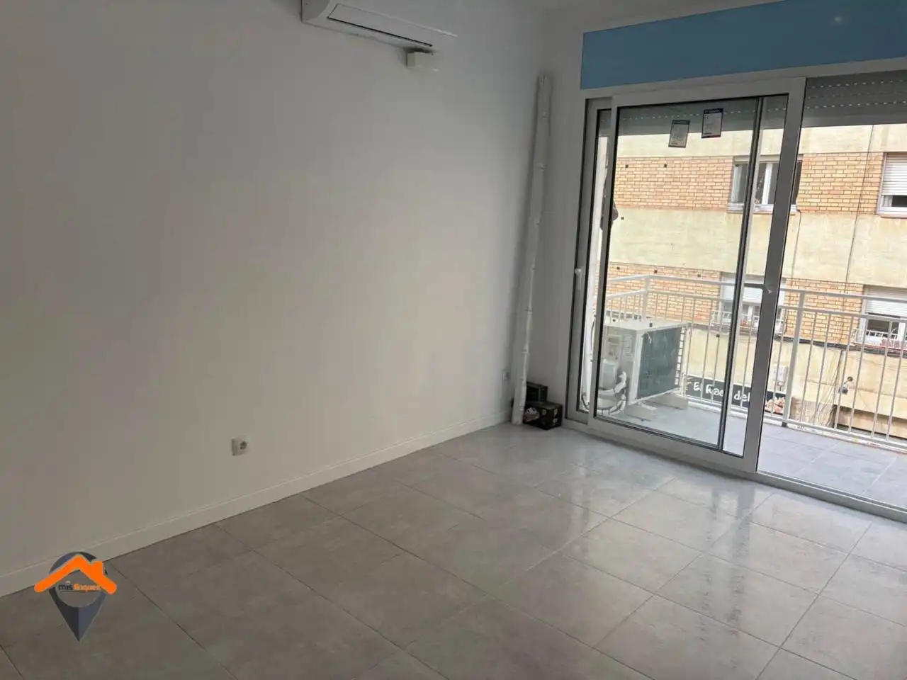 Schlafzimmer von Wohnung zum Verkauf in Sabadell mit Klimaanlage, Heizung und Terrasse