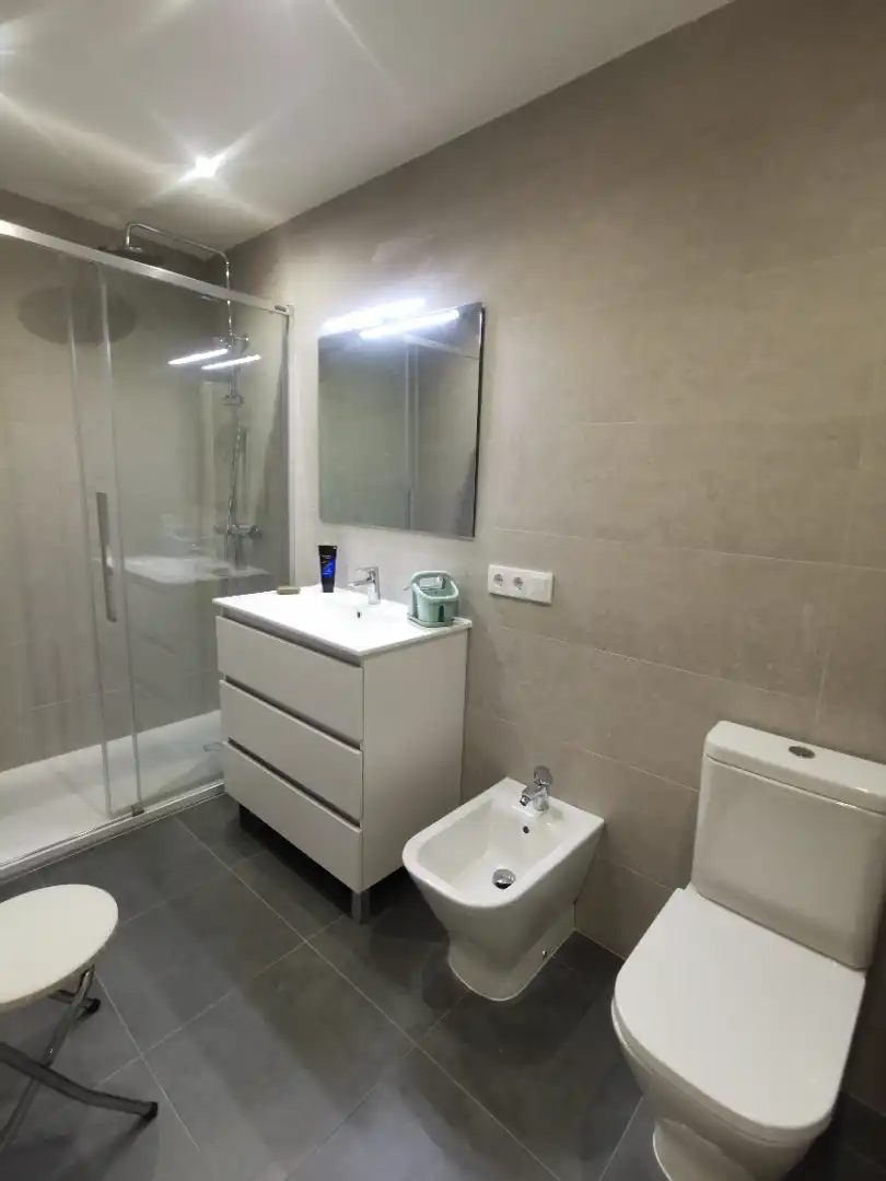Bathroom of Flat for rent in Salamanca  with Heating, Furnished and Oven