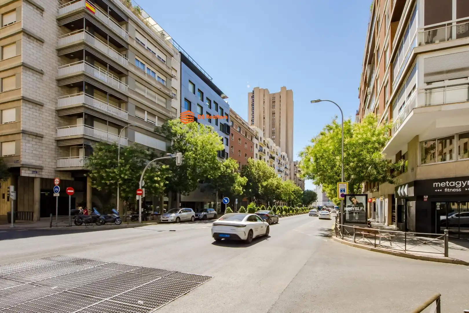 Flat with lift for sale in Barrio de Salamanca