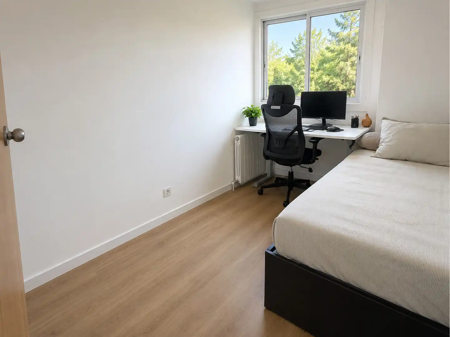 Bedroom of Flat for sale in Sabadell  with Air Conditioner, Heating and Parquet flooring